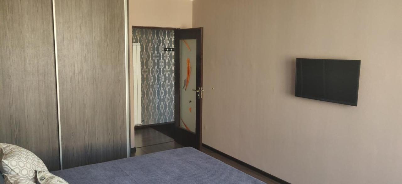 Home Apartament Braşov Eksteriør billede